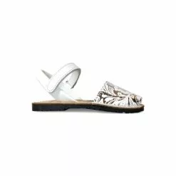 Girl Engraved Leather Menorcan Sandals 205 White, By C. Ortuño