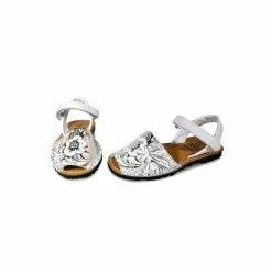 Girl Engraved Leather Menorcan Sandals 205 White, By C. Ortuño -Comfort Heels Sales girl engraved leather menorcan sandals 205 white by c ortuno 3